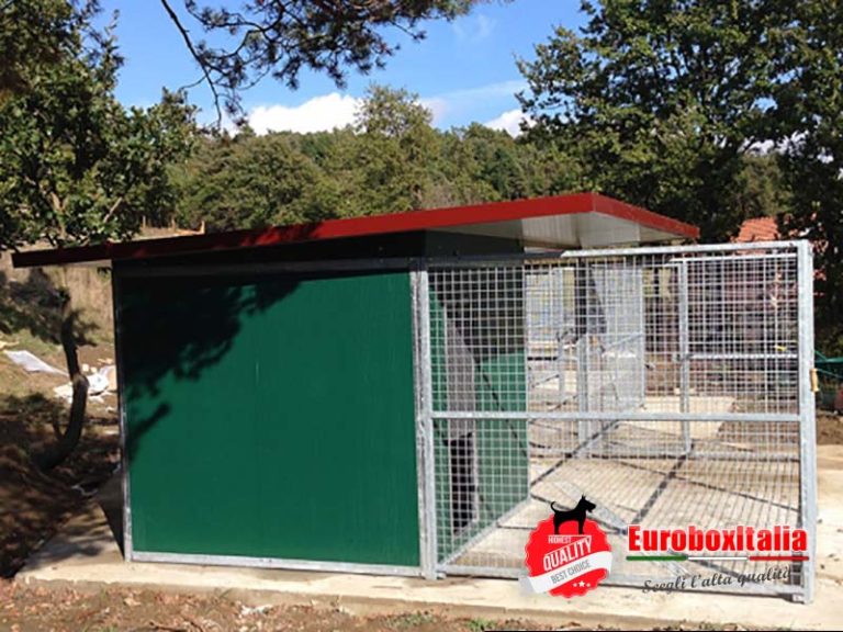 Box in coibentato verde con recinto