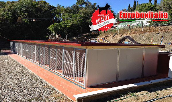 Struttura di 10 box coibentati