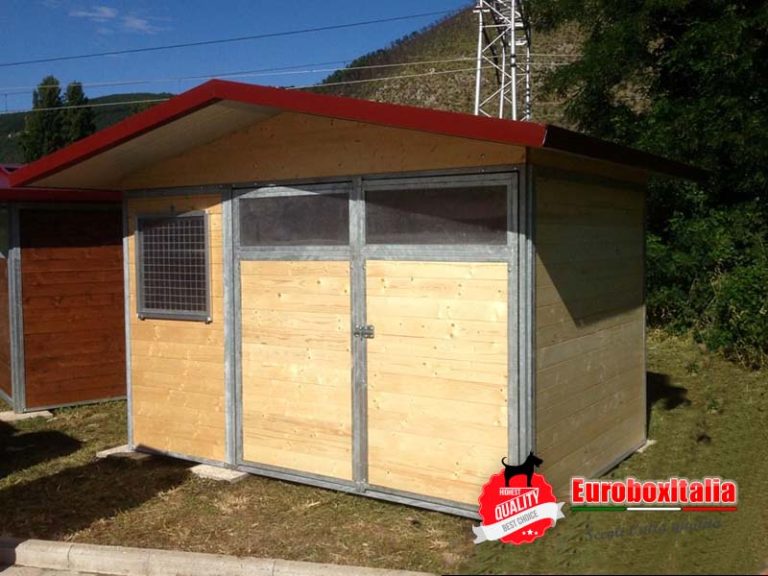 Casetta da giardino in legno copertura doppia falda